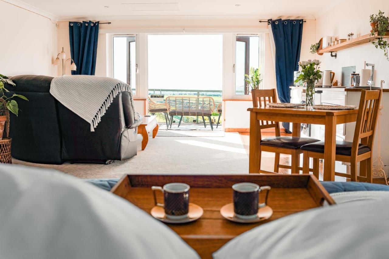 Apartment Spacious Sea-view Apt. Overlooking St Ives Bay