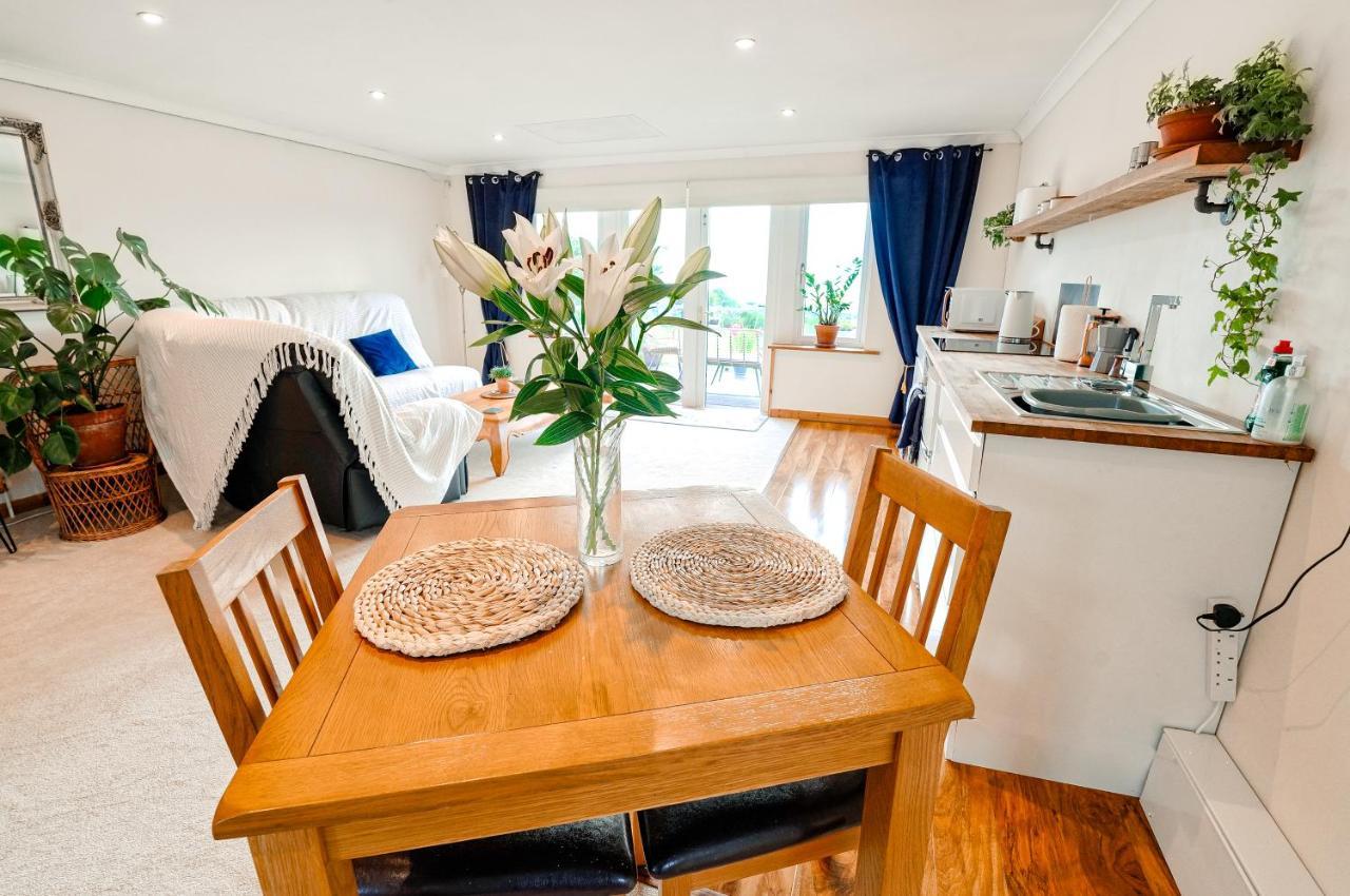 Apartment Spacious Sea-view Apt. Overlooking St Ives Bay
